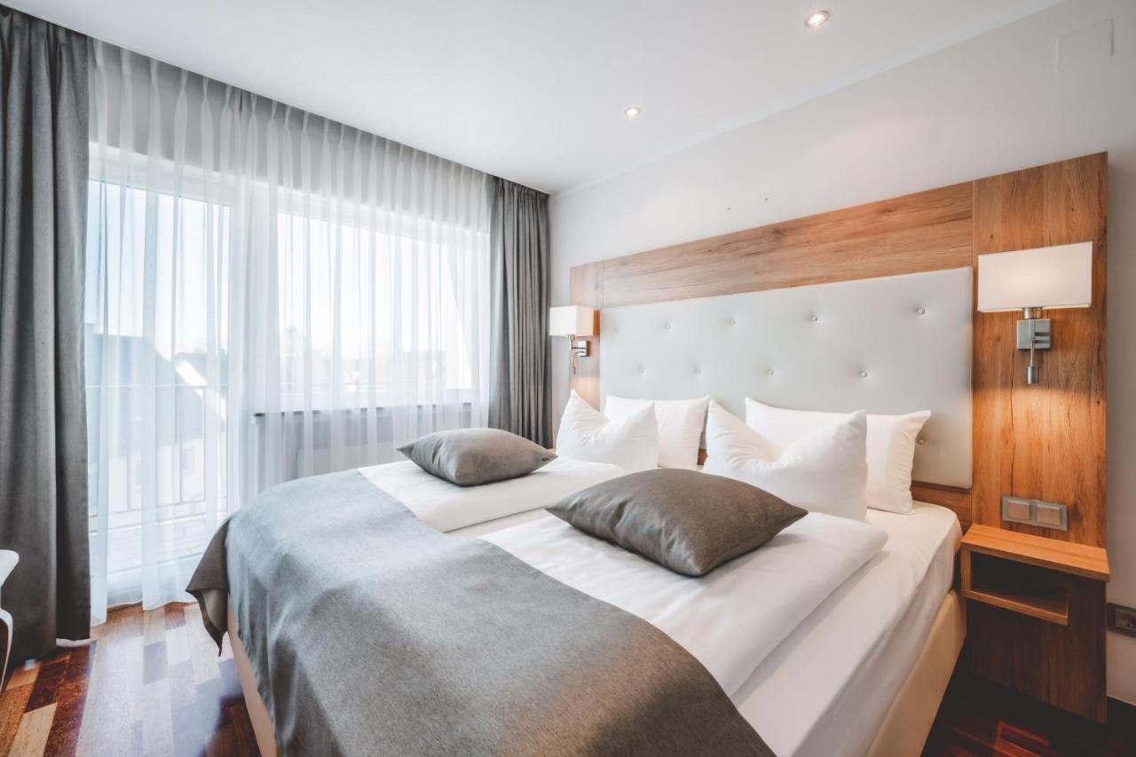 Landidyll Hotel Weidenbrueck & Spa Swisttal Екстериор снимка
